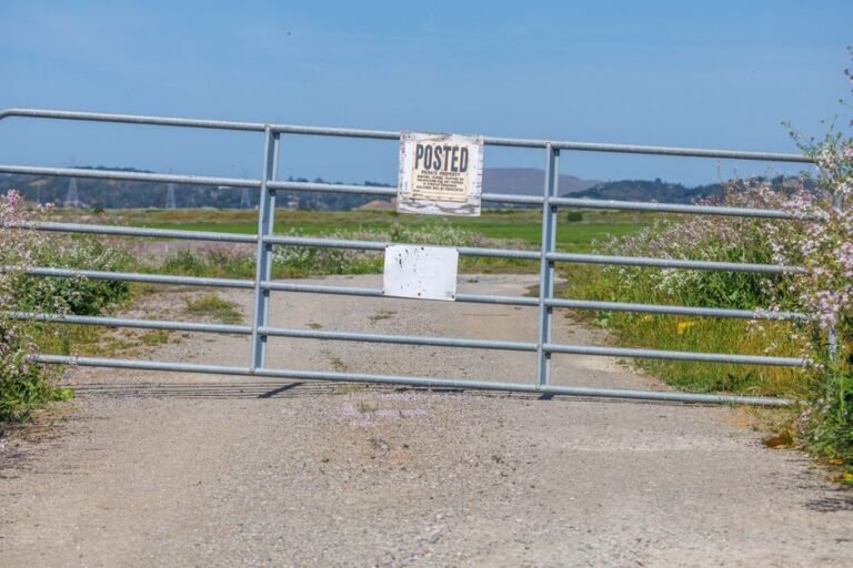 closed farm gate